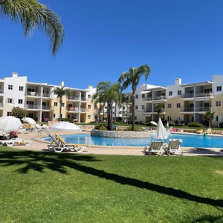 Vila Praia 7 - Beach & Pool Apartment アルヴォル エクステリア 写真