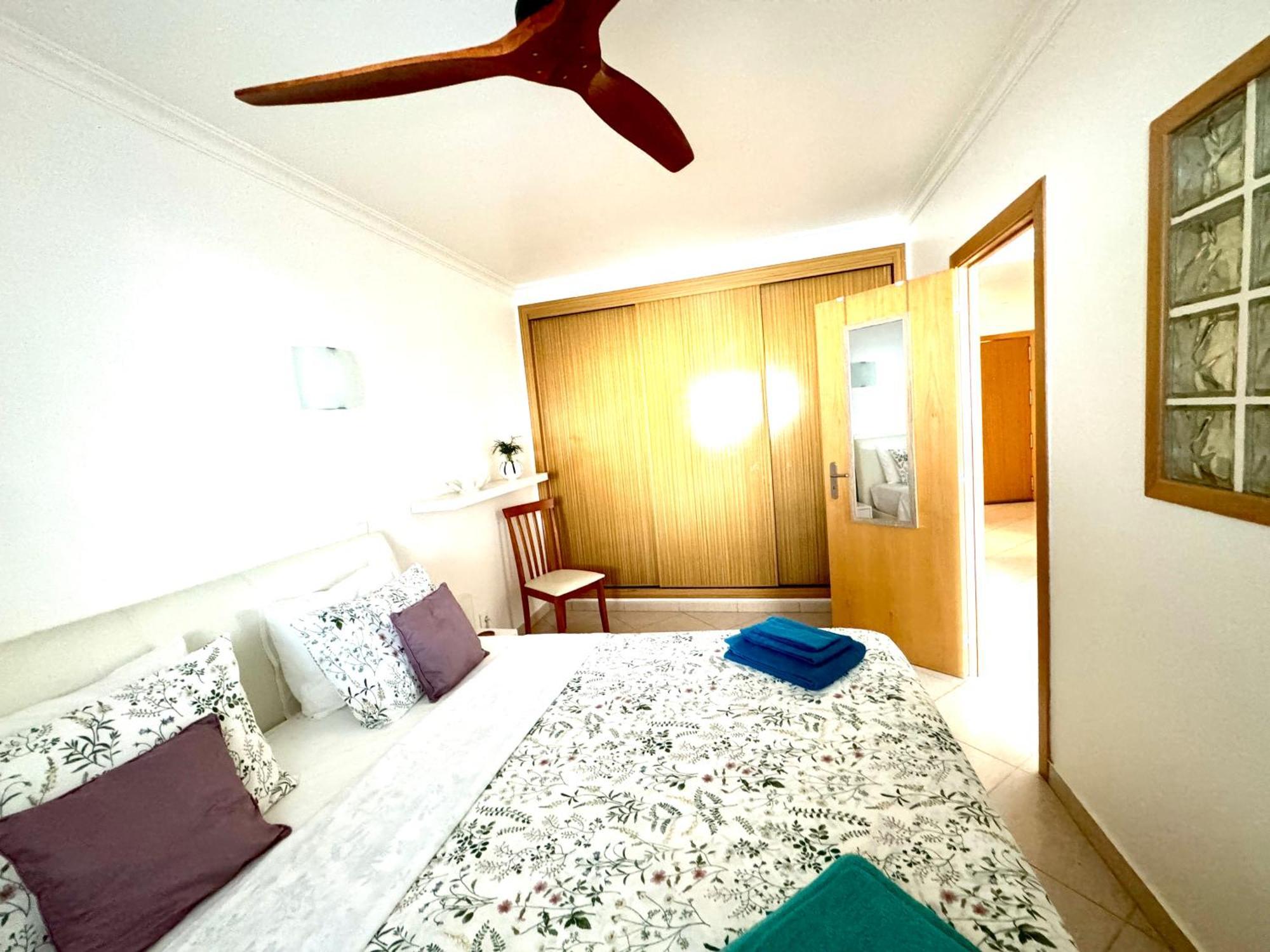 Vila Praia 7 - Beach & Pool Apartment アルヴォル エクステリア 写真